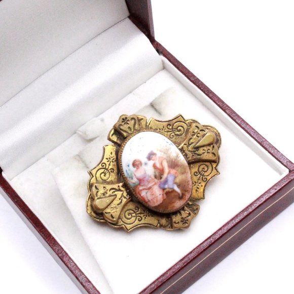 Antique Art Deco Hand Painted Porcelain Courtship Cabochon Pin - Picture 5 of 6